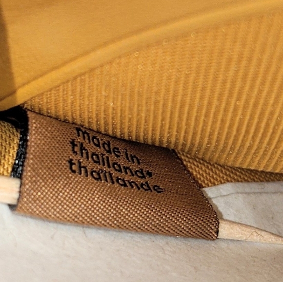 Yellow Horse and carriage wallet! - Picture 7 of 7